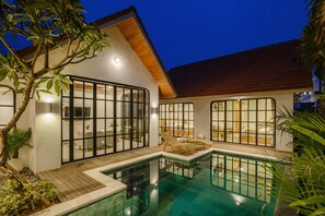 Outdoor pool - Villa Concasa in Canggu - 2 min to Atlas/finns (Canggu)