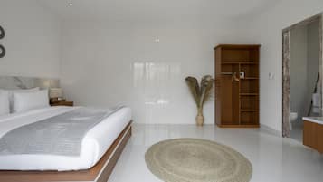 Villa | 2 bedrooms, in-room safe, desk, blackout drapes