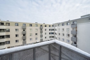 Exterior - Apartment in Wroclaw by Renters Prestige (Wroclaw)