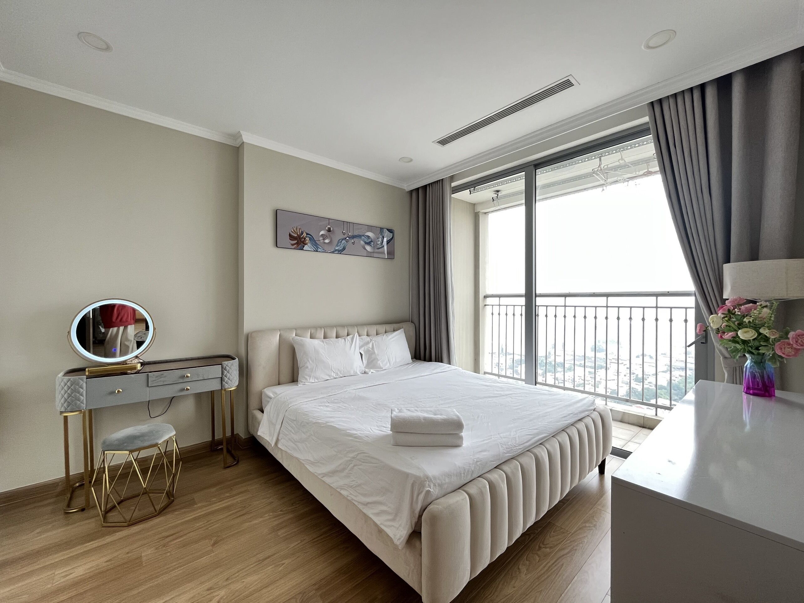 2 slaapkamers, een strijkplank/strijkijzer, wifi