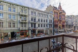 Balcony - Piotrkowska Cozy Studio by Renters (Lodz)