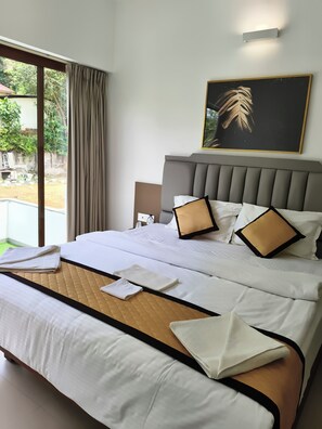 Deluxe-Zimmer, Terrasse, Gartenblick