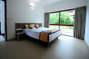 이그제큐티브 더블룸 | 객실 내 금고, 방음 설비, 다리미/다리미판, 간이 침대