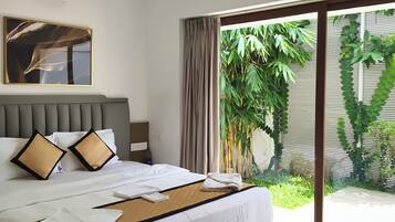 豪華客房, 庭院, 花園景觀 | 客房內保險箱、隔音、熨斗/熨衣板、折疊床/加床