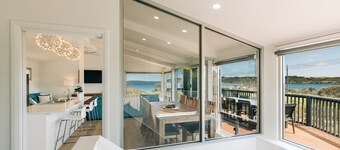 Dolphinview Has Changed - and it is Spectacular - now one of Coffin Bay's Premier Holiday Homes