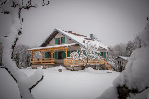 Maison A LA Campagne Avec VUE Imprenable.proche Cascades & Lacs.ideal EN Famille