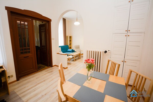 Apartment | 1 Schlafzimmer, Schreibtisch, Verdunkelungsvorhänge