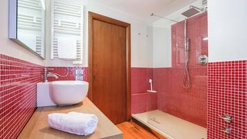 Apartment, 2 Bedrooms, Smoking | Bilik Mandi