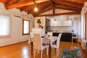 Departamento, 2 habitaciones, para fumadores | Interior