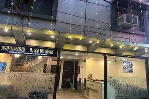 Property entrance - Shree Lodge Near New Delhi Railway Station, Paharganj (New Delhi)
