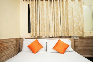 Deluxe Double Room | Desk, free WiFi - Hotel Sai Parikrama (Navi Mumbai)