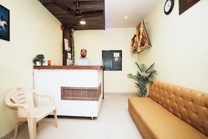 Reception - Hotel Sai Parikrama (Navi Mumbai)
