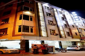 Front of property - Hotel Grand (New Delhi)