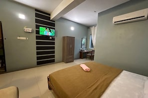 Quarto premium | Cofres nos quartos, escrivaninha, Wi-Fi de cortesia