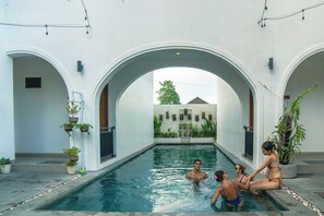 Piscine extérieure