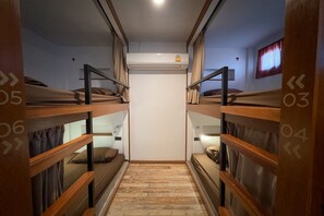 エコノミー 共同ドミトリー | WiFi (無料)、ベッドシーツ