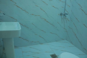 Bathroom - Paramount Guest House (Islamabad)