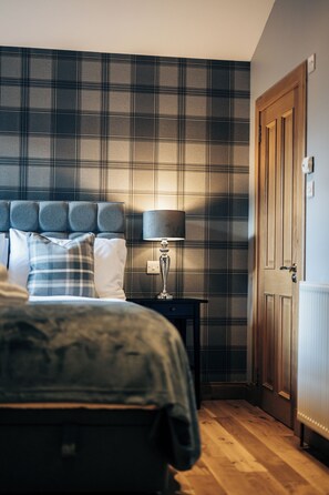 4 bedrooms, iron/ironing board, travel cot, free WiFi