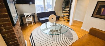 Skyline at Your Door - Studio with a View