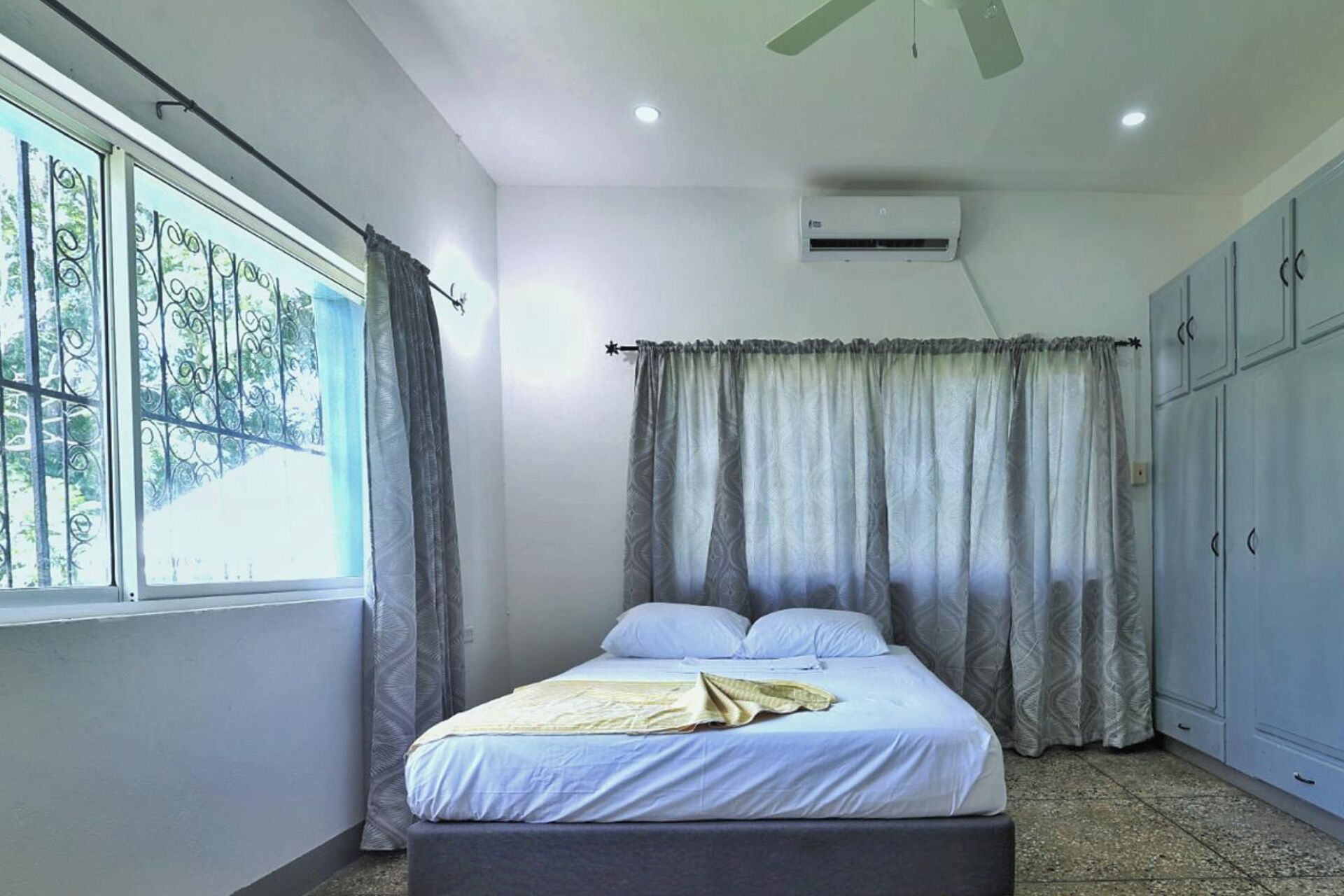 1 bedroom, free WiFi, bed sheets