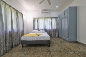 1 bedroom, free WiFi, bed sheets - Cozy 1-bed Apt in Whim Estate-near Scarborough (Scarborough)