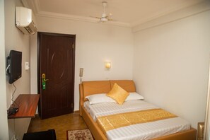 Standardzimmer | Kostenloses WLAN, Bettwäsche