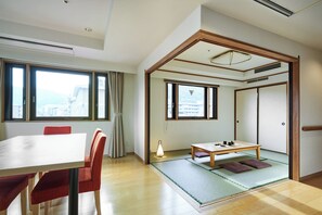 Condo | 1 habitación, edredón, escritorio y wifi gratis