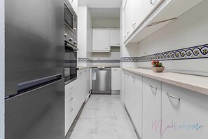 Private kitchen - Tres Dormitorios ,vistas al mar , Junto a la Playa (Punta Umbria)