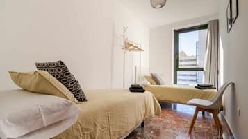 2 habitaciones, tabla de planchar con plancha y wifi gratis