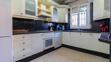 Fridge, microwave, oven, dishwasher