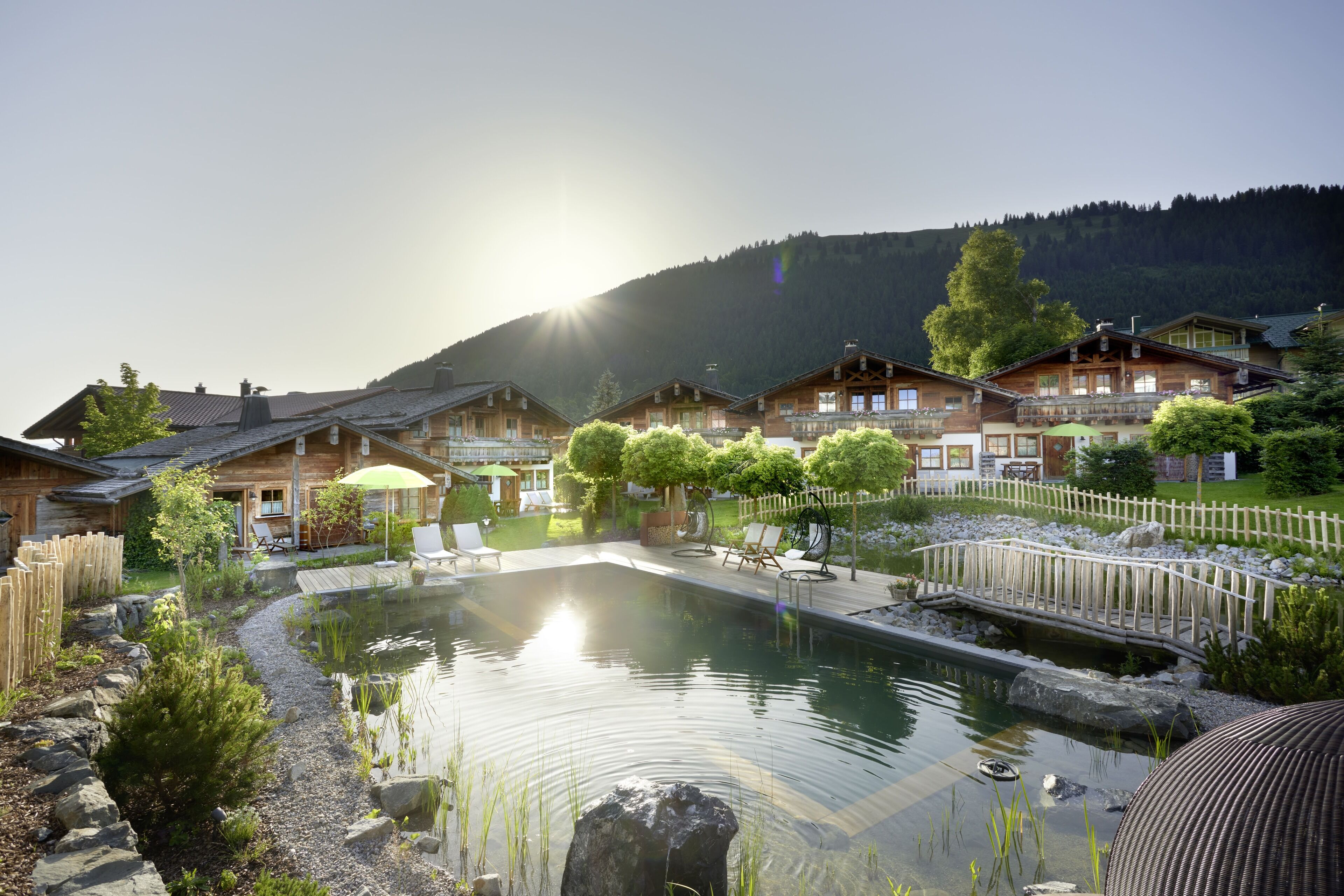 บริเวณภายนอก