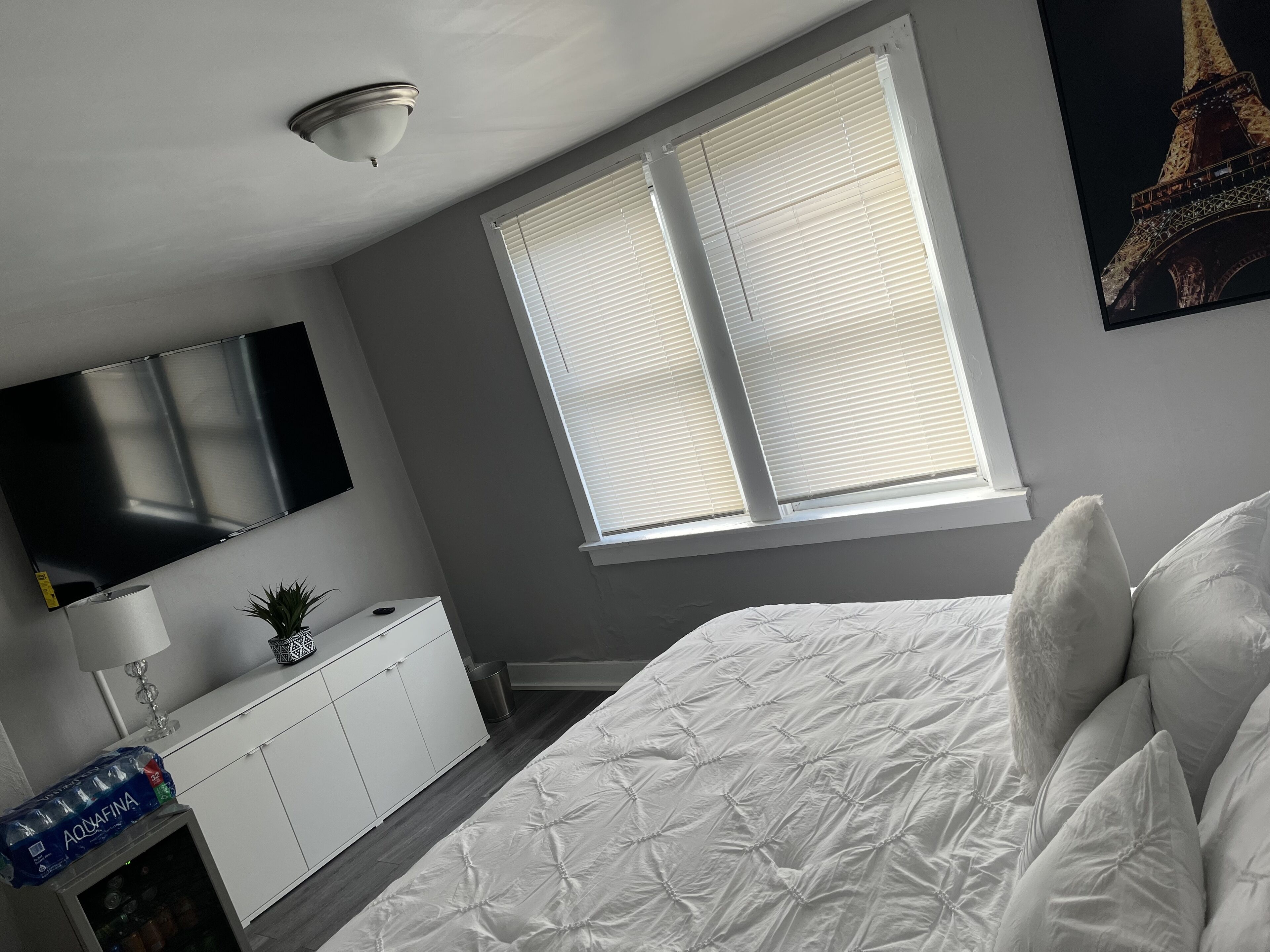 our newly renovated townhome puts you right in the middle of the action. Our 3br