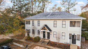 Exterior - Remodeled Historical Apartment in safe, convenient area. Comfortable Furnishings (Pineville)