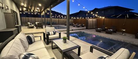 حمّام سباحة مُدفَّأ