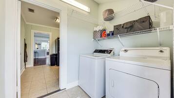 Casa (2 Bedrooms) | Interior