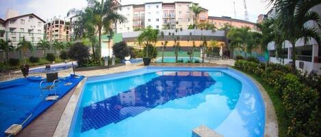 6 piscinas al aire libre