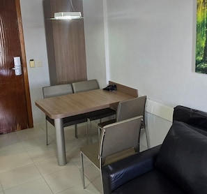 Apartment | Tempat makan