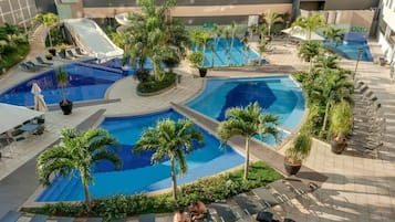 6 outdoor pools