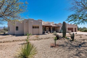 House, 4 Bedrooms | Exterior