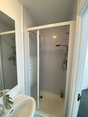 Apartment | Bathroom