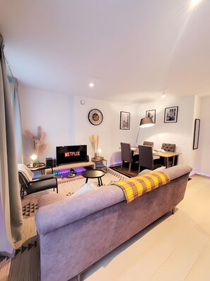 スマートテレビ、書庫