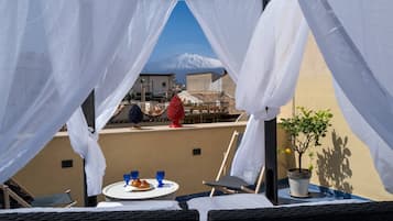 Apartamento, 2 quartos, para fumantes, sacada | Terraço/pátio