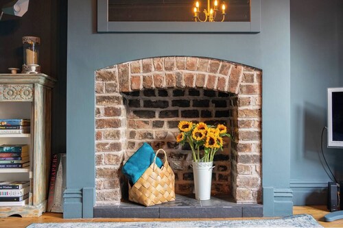 Family Stay | By Sefton Park & Lark Lane | Parking