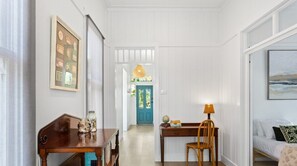 4 quartos, ferros/tábuas de passar roupa, Wi-Fi, roupa de cama