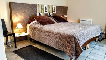 1 chambre, coffres-forts dans les chambres, fer et planche Ă repasser