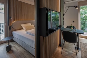 Deluxe-Studio | Essbereich im Zimmer