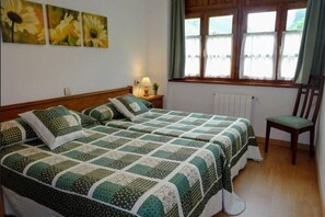 3 bedrooms, iron/ironing board, travel cot, bed sheets