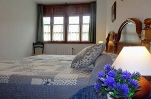 3 bedrooms, iron/ironing board, travel cot, bed sheets