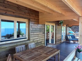 Casa conforto | Quartos à prova de som, ferros/tábuas de passar roupa, Wi-Fi de cortesia