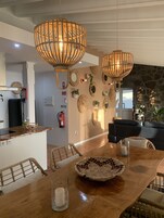 Vila luxo | Área de estar | TV de tela plana
